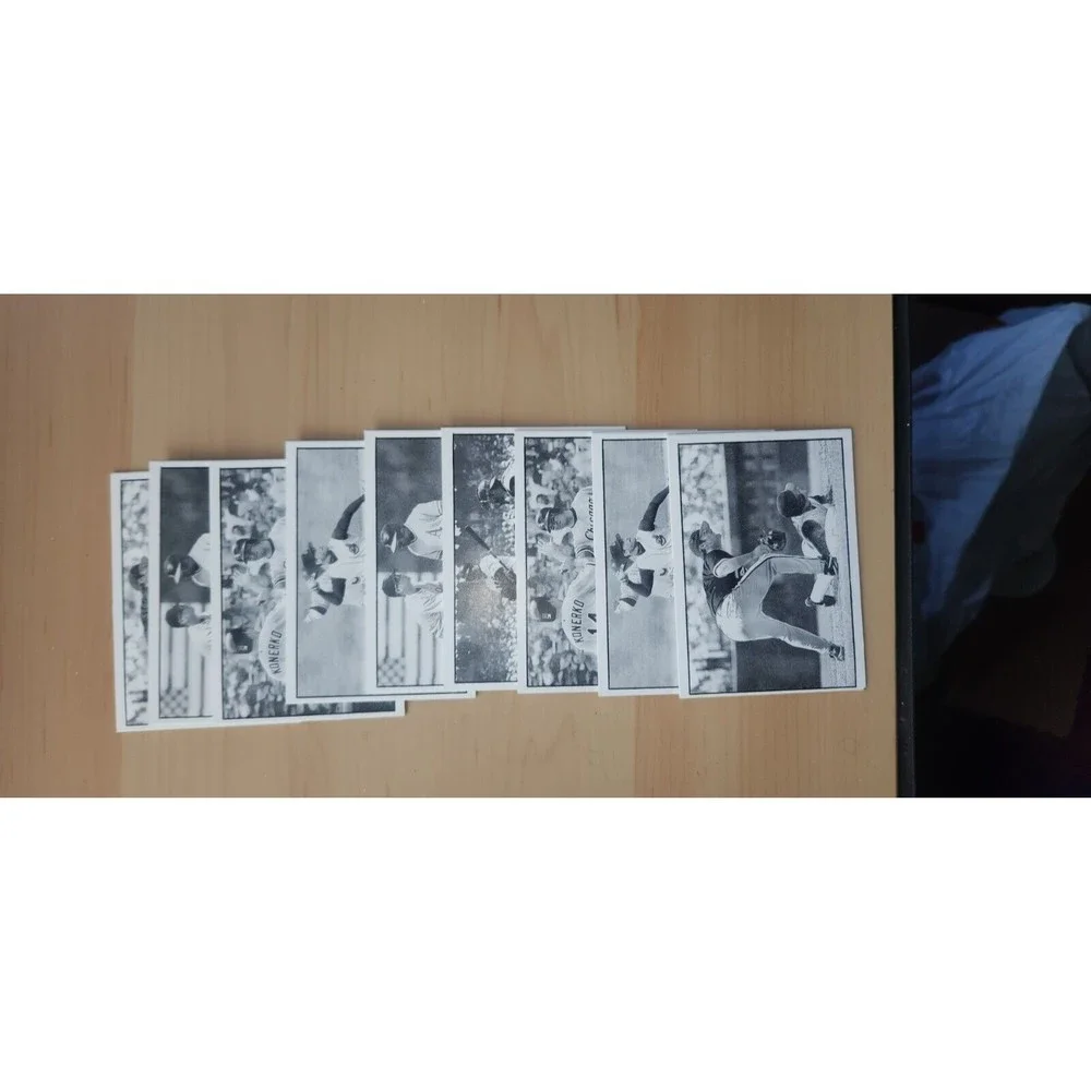 Lot of 50 Topps Polar Bear Triple Fold Baseball Cards 2003